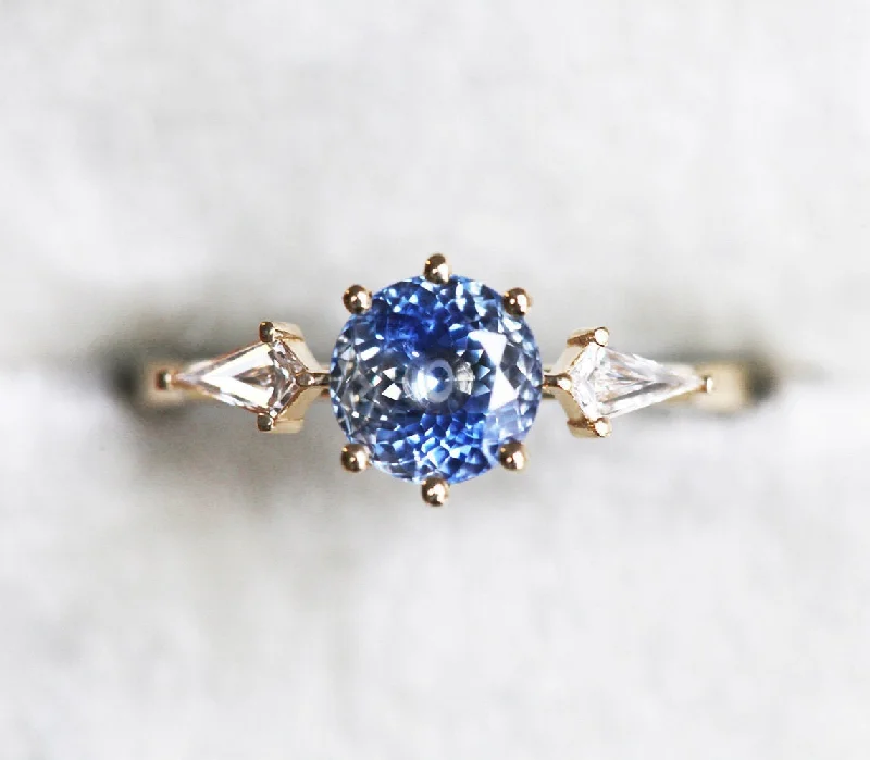 Twisted shank engagement rings-Jolie Sapphire Diamond Ring