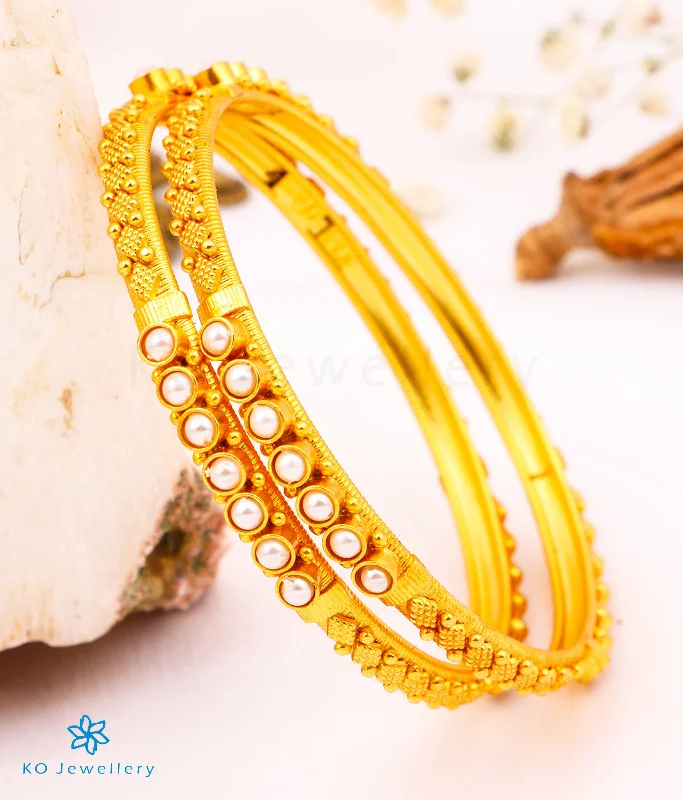 Daisy motif bangles-The Rati Silver Pearl Bangle (Size /2.2/2.4/2.6/2.8)