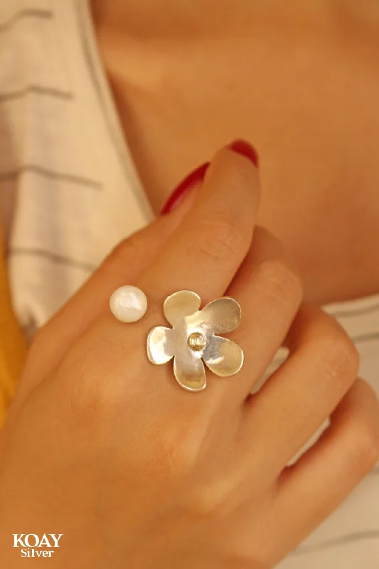 Polished stone rings-Flower Ring