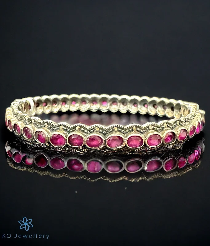 Vintage flair bangles-The Zylphia Marcasite Silver Openable Bracelet (Red)