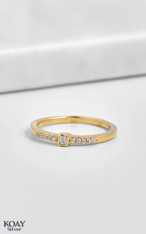 Thin frame rings-Zircon Ring (084-GP)