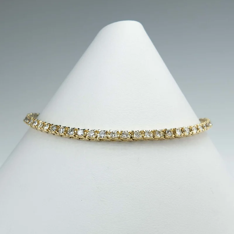 Oval shape bangles-2.90ctw Diamond Tennis Bracelet in 14K Yellow Gold