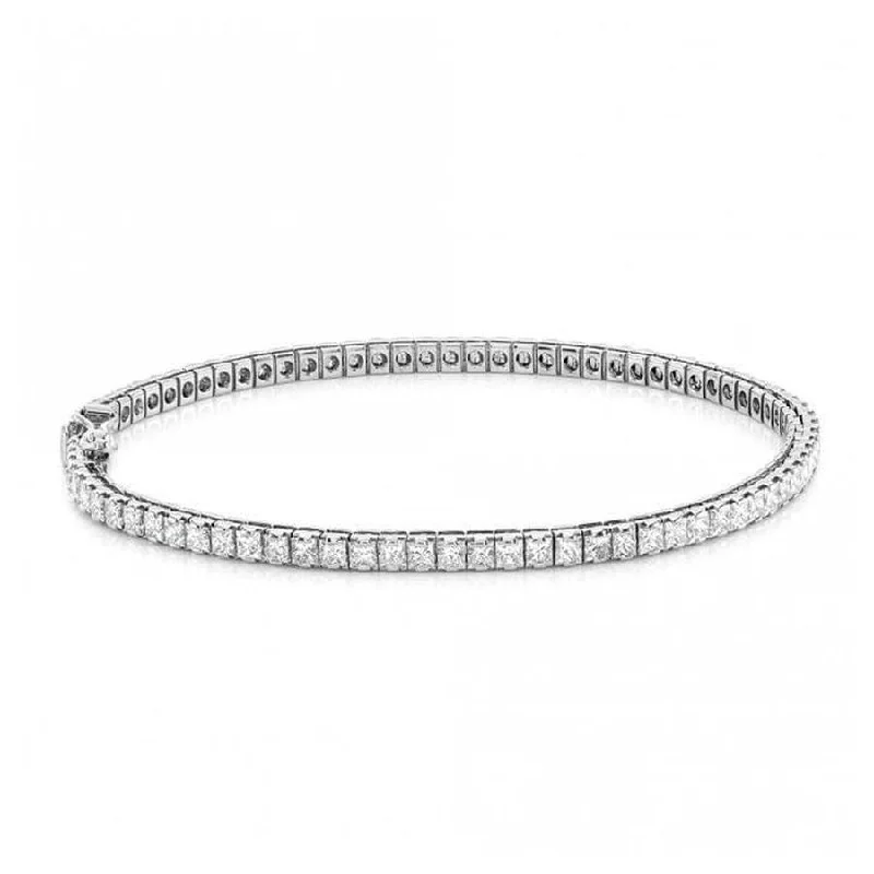 Twisted shank engagement rings-18ct White gold Princess cut Diamond bracelet