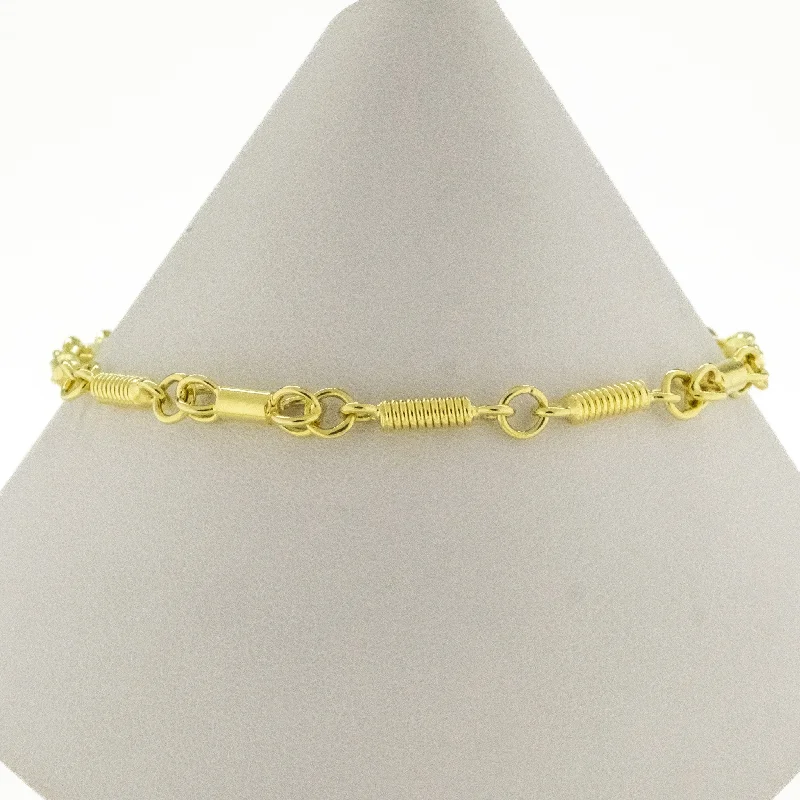 Elegant design bangles-Fancy Fashion Link Bracelet 8" in 18K Yellow Gold