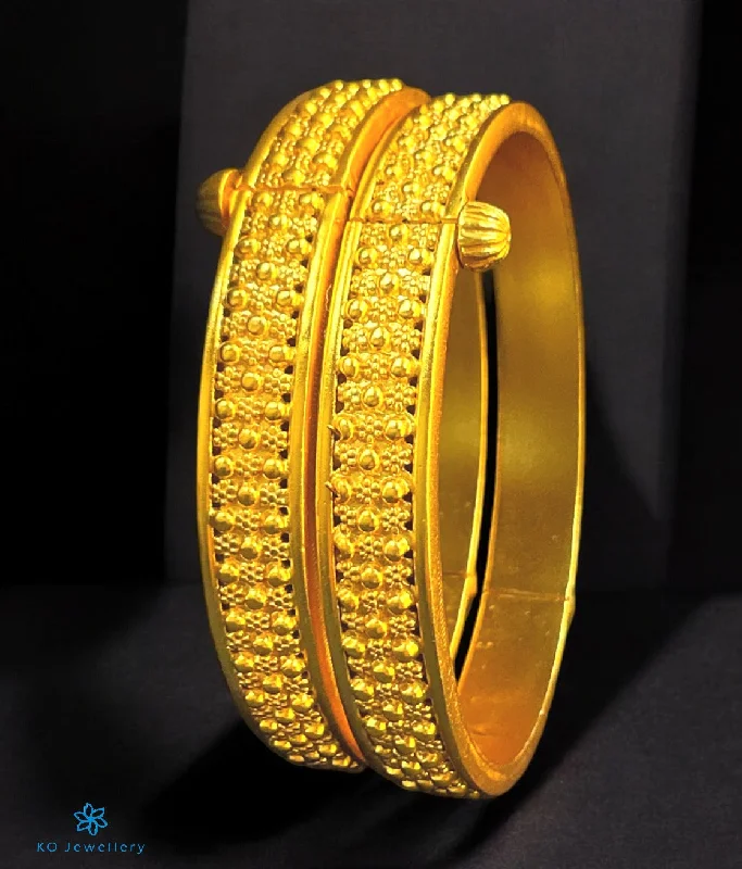 Light accent bangles-The Bhumija Silver Antique Openable Bracelet(Size/2.2/2.4/2.6/2.8)