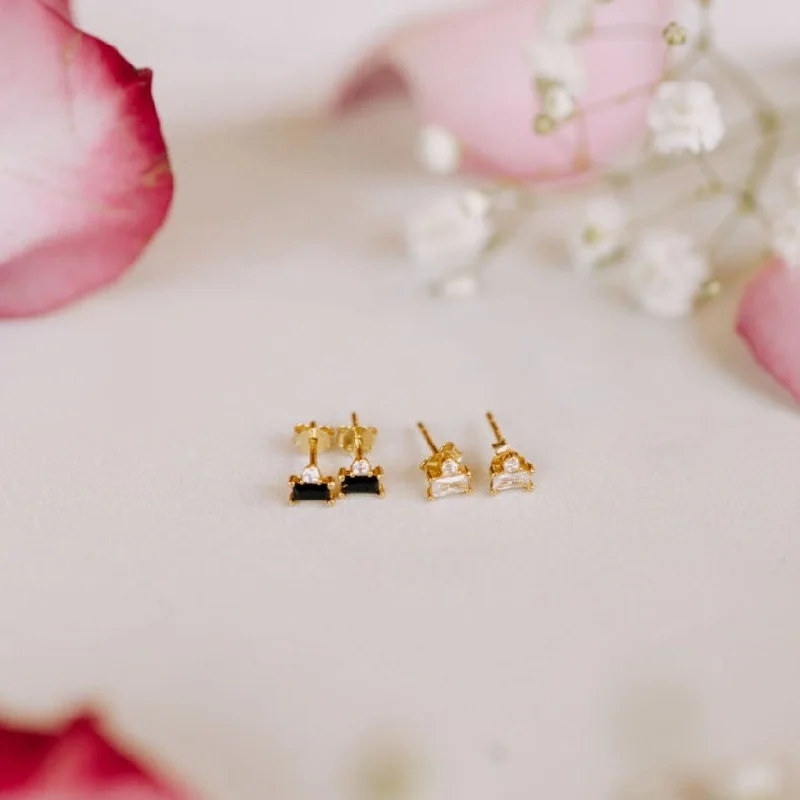 Sleek hoop earrings-Zoe Studs