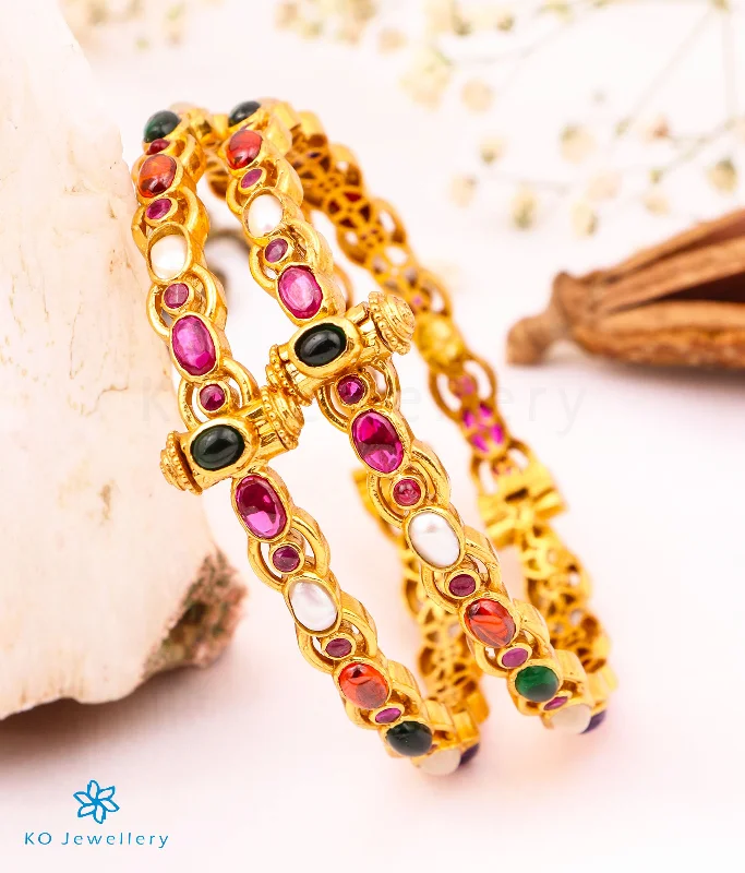 Pure link bangles-The Sirikit Silver Navratna Gemstone Openable Bracelet (Size/2.2/2.4/2.6/2.8)