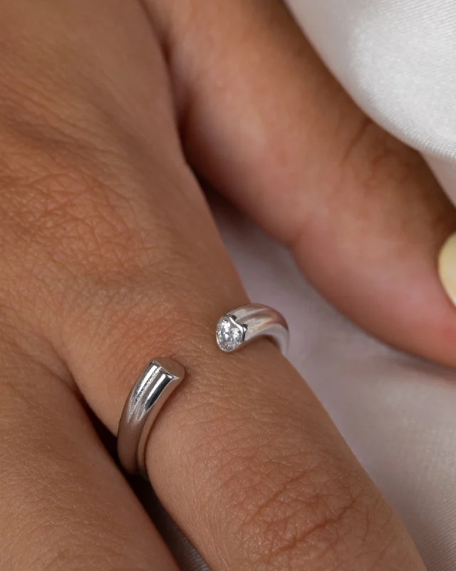 Tiny pearl rings-Heart Zircon (03) Ring