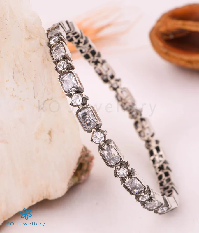 Reed braid bangles-The Mrudula Silver Bangle (Oxidised/White/2.2/2.4/2.8)