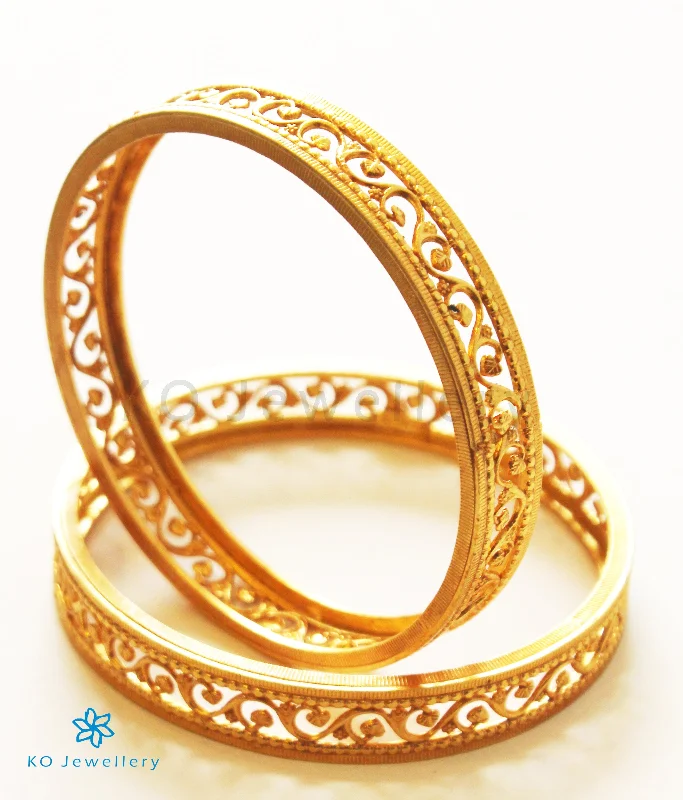 Small stack bangles-The Kanya Silver Bangle (Size/2.2/2.4/2.8)