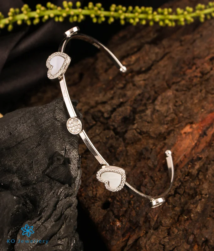 Hand-shiny bangles-The Heart Sparkle Silver Bracelet